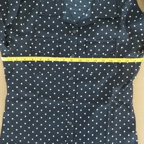 Van Heusen Polka Dot Button Down - Picture 4 of 5